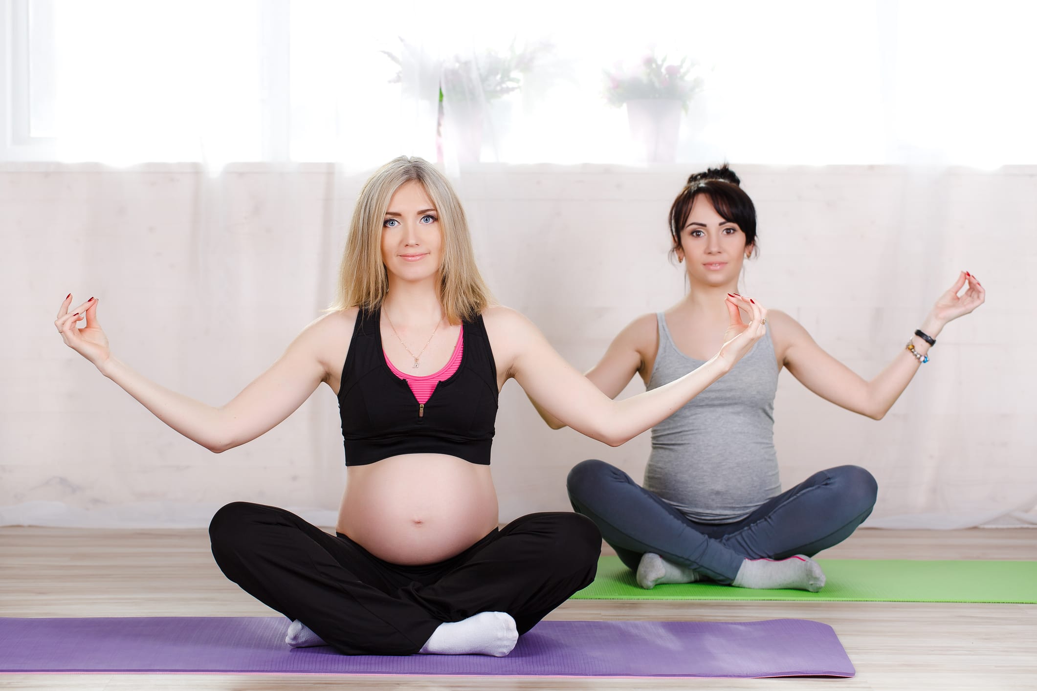 Prenatal Yoga 70377430